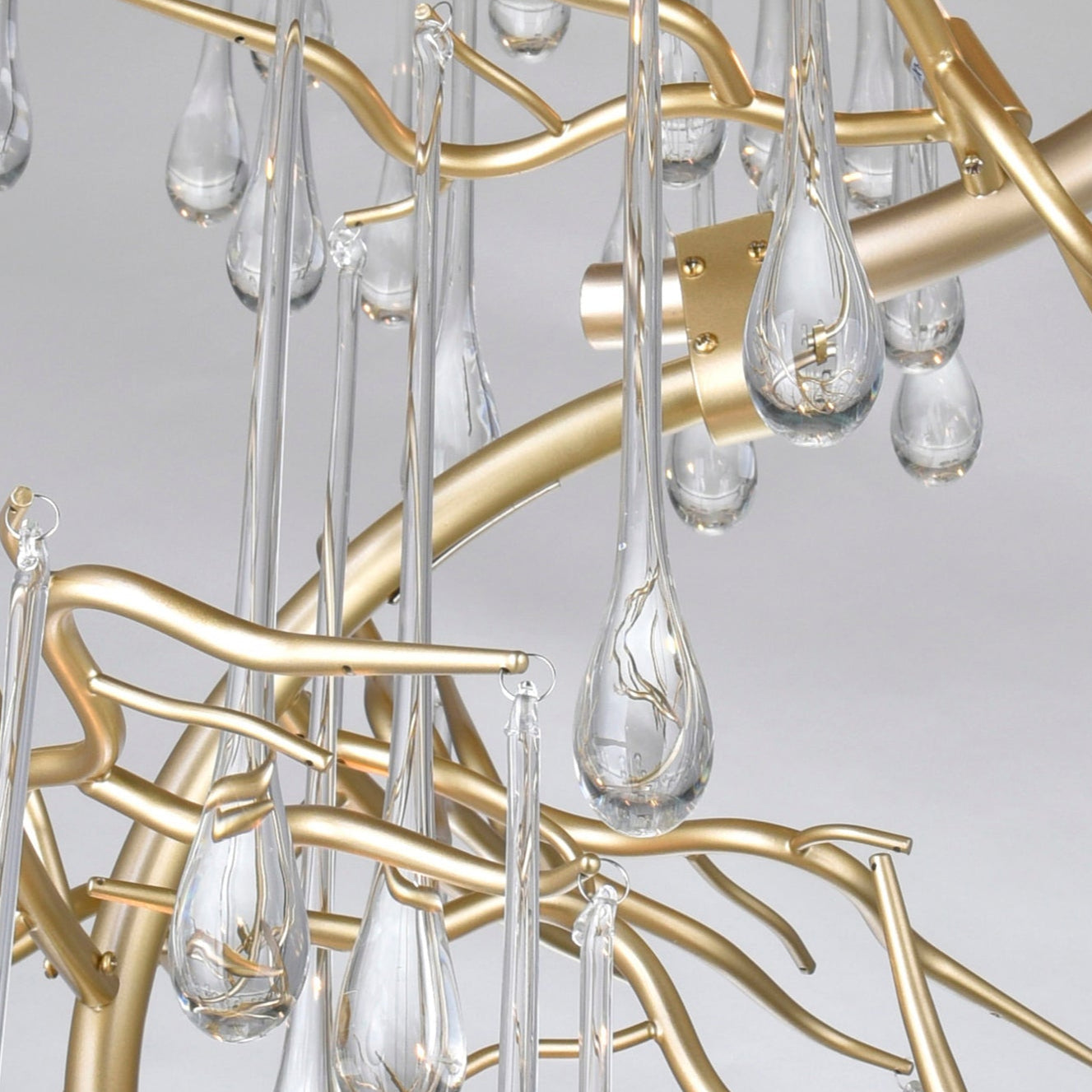 CW - LUSTRE EN CASCADE EN FORME DE LARMES