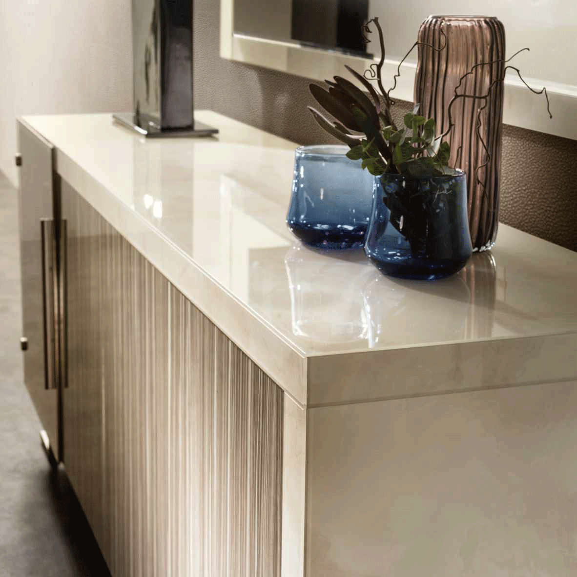 Buffet EF-Luce 4 portes avec miroir