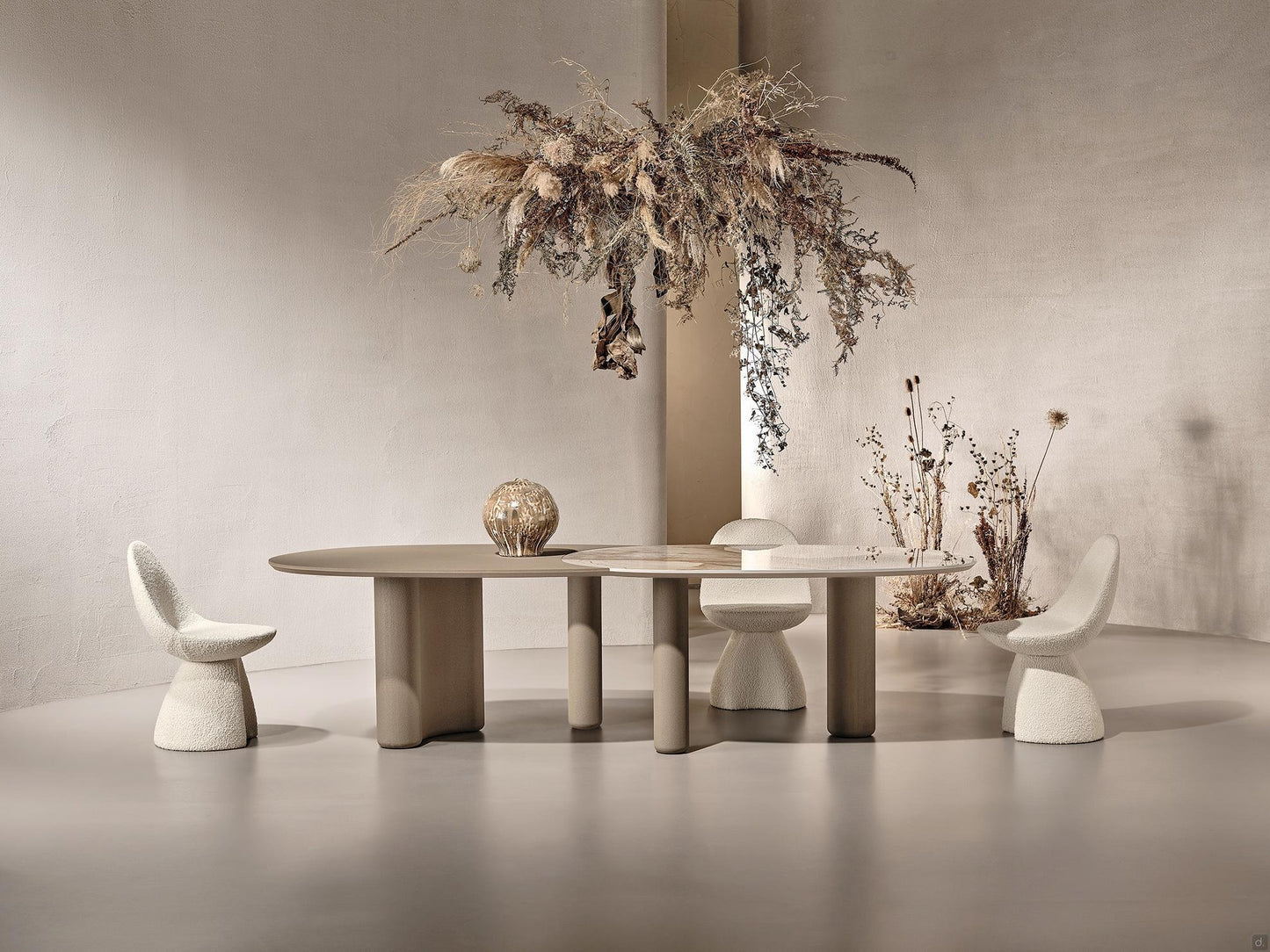 DF- MAGNIFIQUE TABLE À MANGER